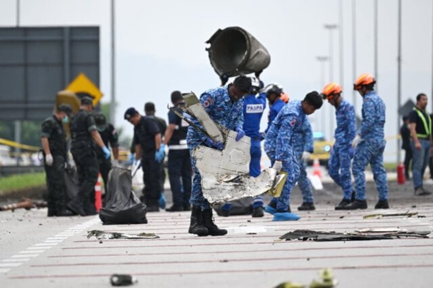 us aviation safety experts in malaysia to help probe plane crash