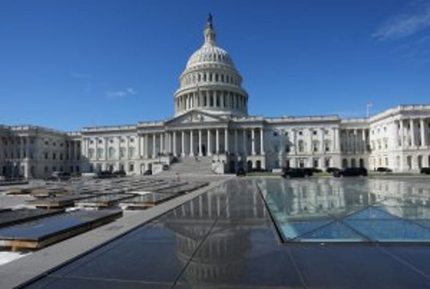 U.S. Capitol tours shut down Election Day after man with torch, flare gun arrested