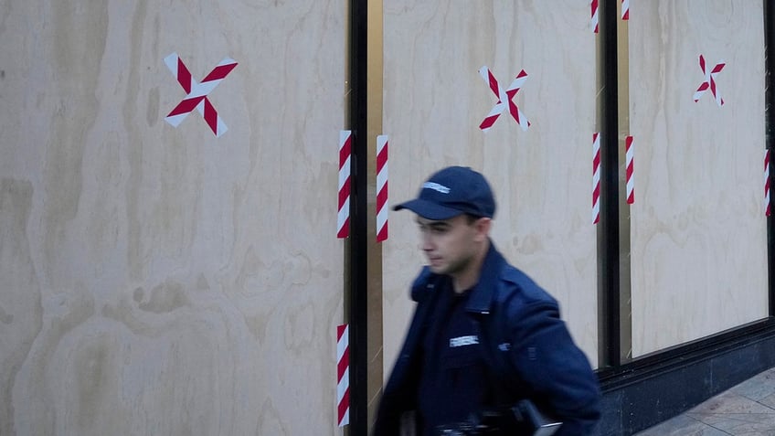 US Consulate Sydney windows boarded up