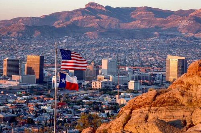 us creates new military zone along southern border