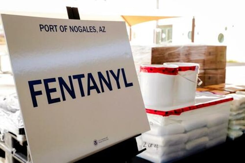 us drug overdose deaths fall nearly 27 percent to lowest level in 5 years