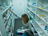 US Drug Shortage Reaches Decade High: US Pharmacopeia Reports