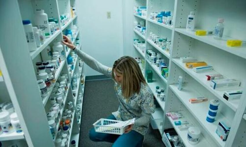 us drug shortage reaches decade high us pharmacopeia reports