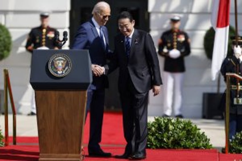 U.S., Japan commit to new global military alliance, shared moon-landing project