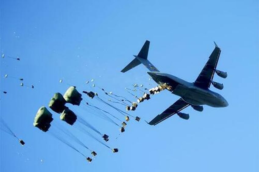 us military begins airdropping food into gaza