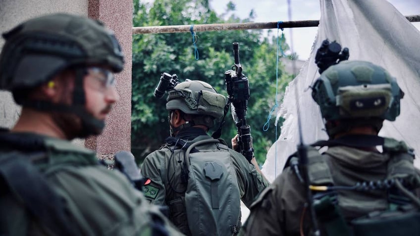 IDF troops in the vicinity of Al-Shifa Hospital in Gaza.