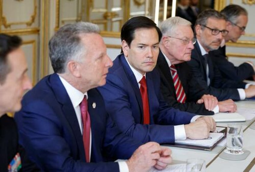 us offers russia sanctions relief for peace but warns trump could move on 