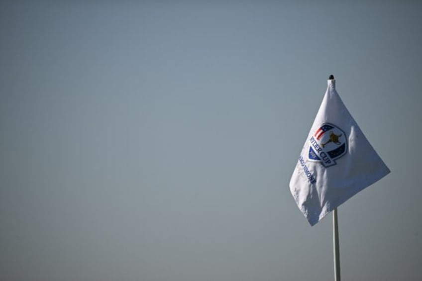 US Ryder Cup golfers will receive a $200,000 stipend to play in the prestigious event begi