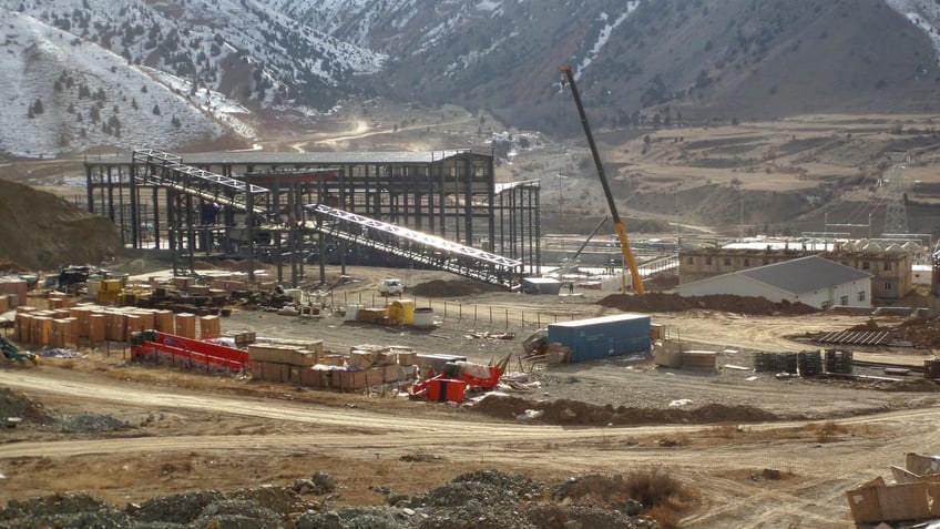 A view shows facilities under construction, which are owned by TALCO Gold Chinese-Tajik antimony and gold mining joint venture, at the Konchoch deposit in western Tajikistan Nov. 3, 2021. TALCO Gold, jointly owned by Tajikistan's state metals firm TALCO and China's Tibet Huayu Mining Co, plans to begin commercial production of antimony, a metal used in batteries and fire retardants, from the Konchoch deposits by October 2022.