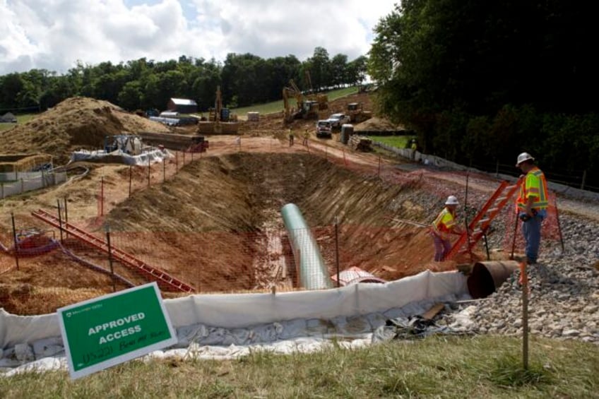 us supreme court asked to set aside ruling that blocks construction on mountain valley pipeline