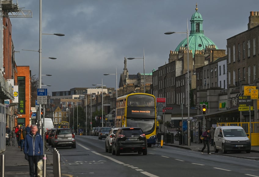 us tourists visiting dublin issued warning after violent attack on american