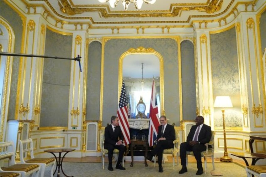 US Secretary of State Antony Blinken (L) meets with UK Prime Minister Keir Starmer and For