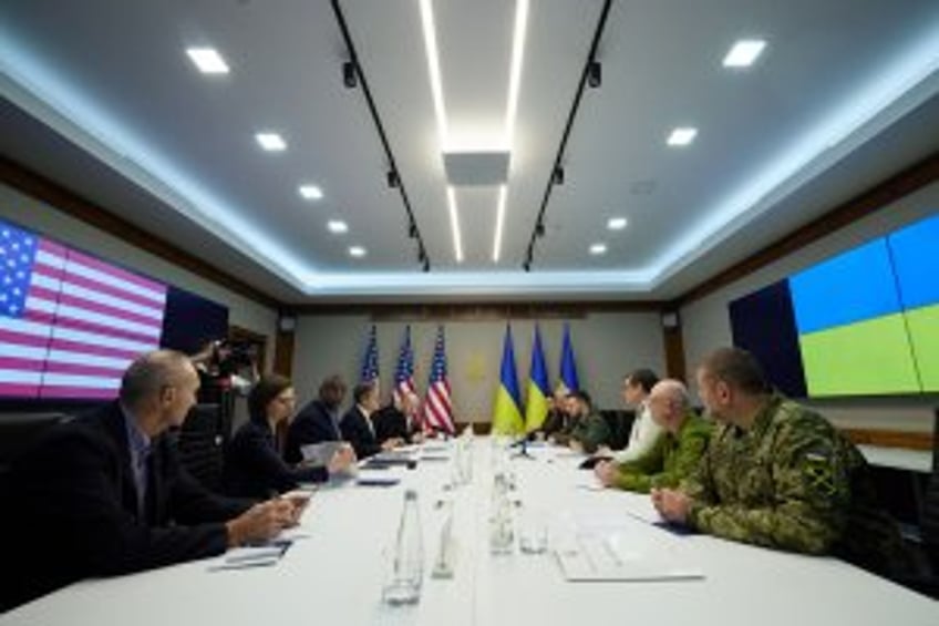 U.S. will lead the Biden administration's final Ukraine defense group meeting Jan. 9