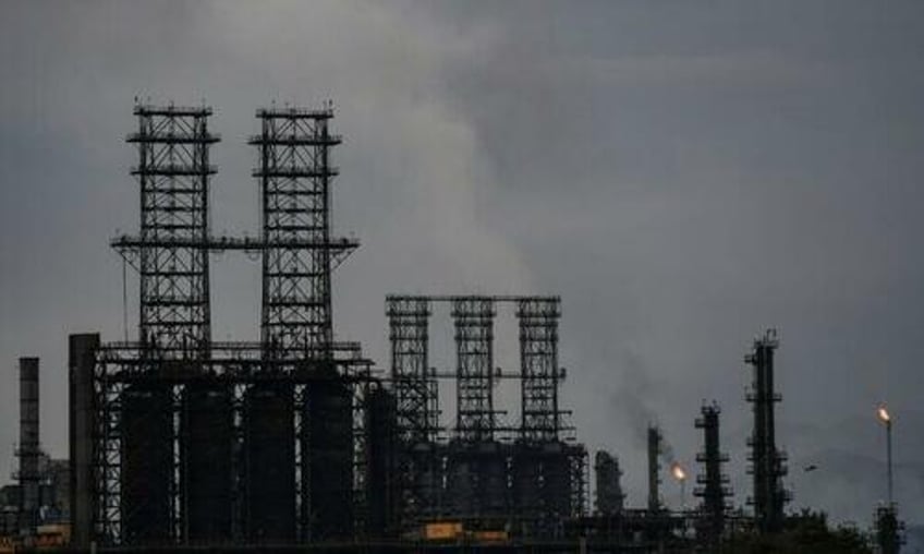 us will likely stop buying oil from venezuela trump