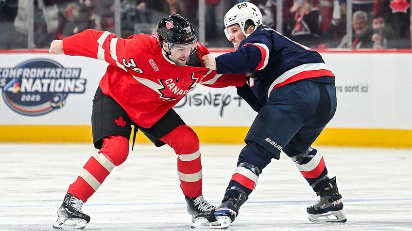 Brandon Hagel and Matthew Tkachuk fight