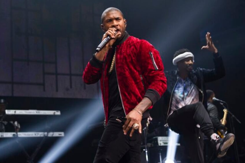 usher uses first super bowl performance as cheat sheet for 2024 show and urges diabetes screening