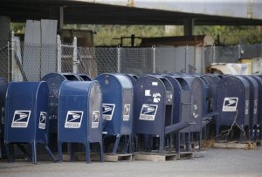 USPS board names FedEx director David Steiner as 76th postmaster general