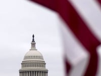 VA partners with nonprofits to honor fallen soldiers on Memorial Day