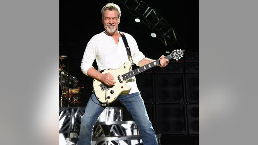 eddie van halen performing in 2015