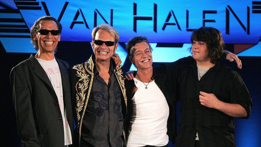 van halen on tour in 2015