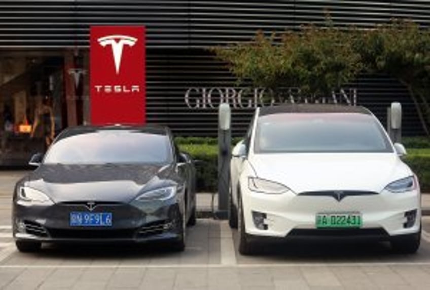 Vancouver Auto Show pulls Tesla exhibits due to safety concerns