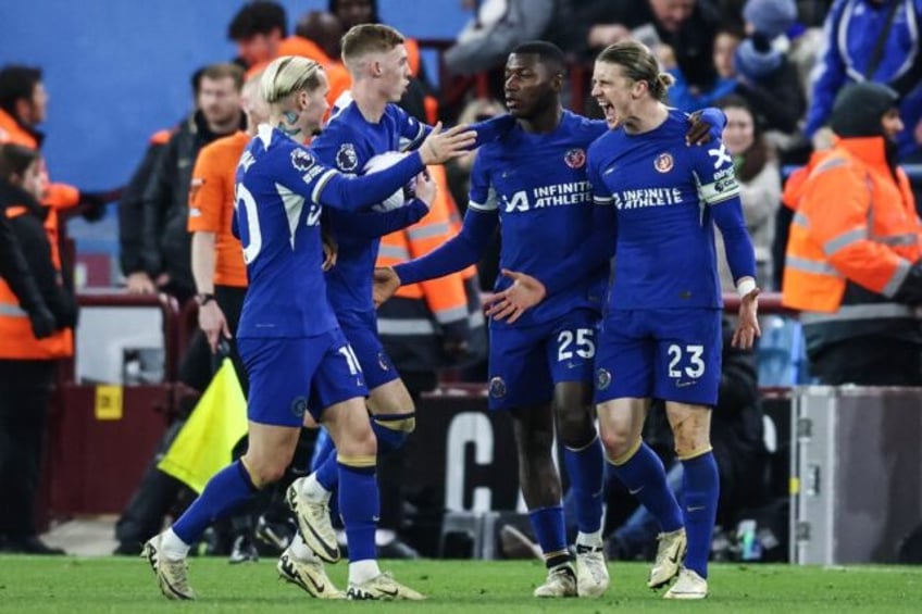 Chelsea's Conor Gallagher (R) celebrates his equaliser against Aston Villa