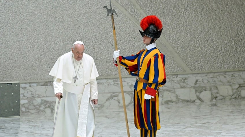 Swiss Guard and the pope