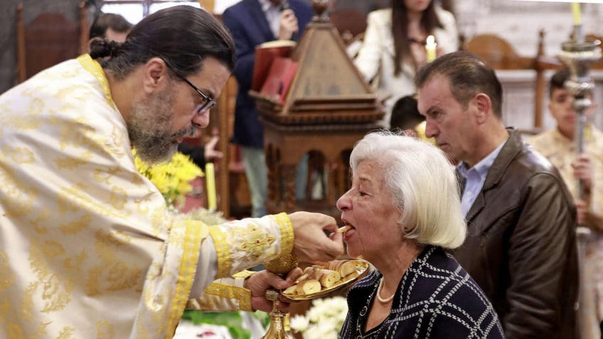 Catholic eucharist communion