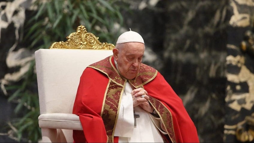 vatican insiders claim pope francis poised to punish conservative us cardinal