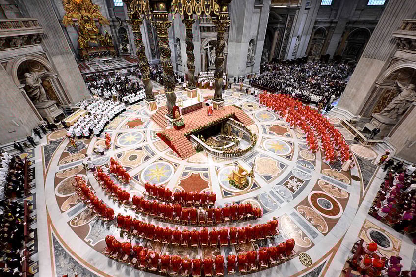 vatican live conclave to elect a new pope has begun