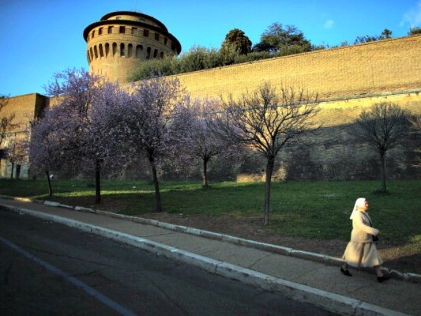 vatican slams inhuman us southern border fence