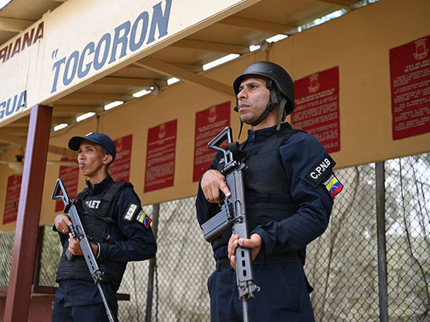 venezuela maduro raid on vip prison allowed top gang leaders to flee