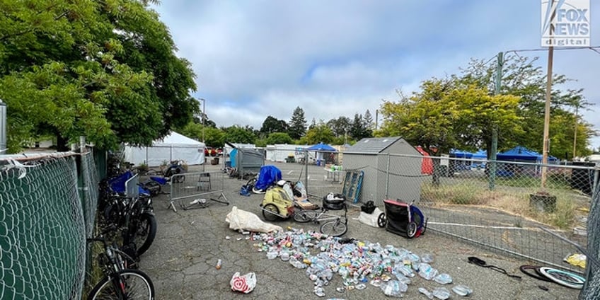 venice beach residents split over 48m bailout for bathrooms overrun by homeless wasting taxpayer money