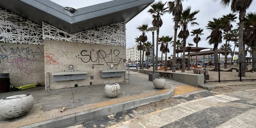 venice beach residents split over 48m bailout for bathrooms overrun by homeless wasting taxpayer money