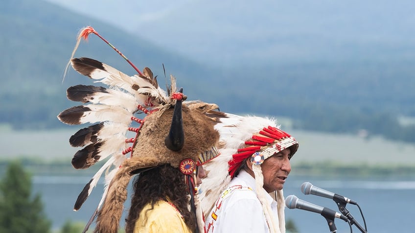 sacred-naming-ceremony-of-white-bison