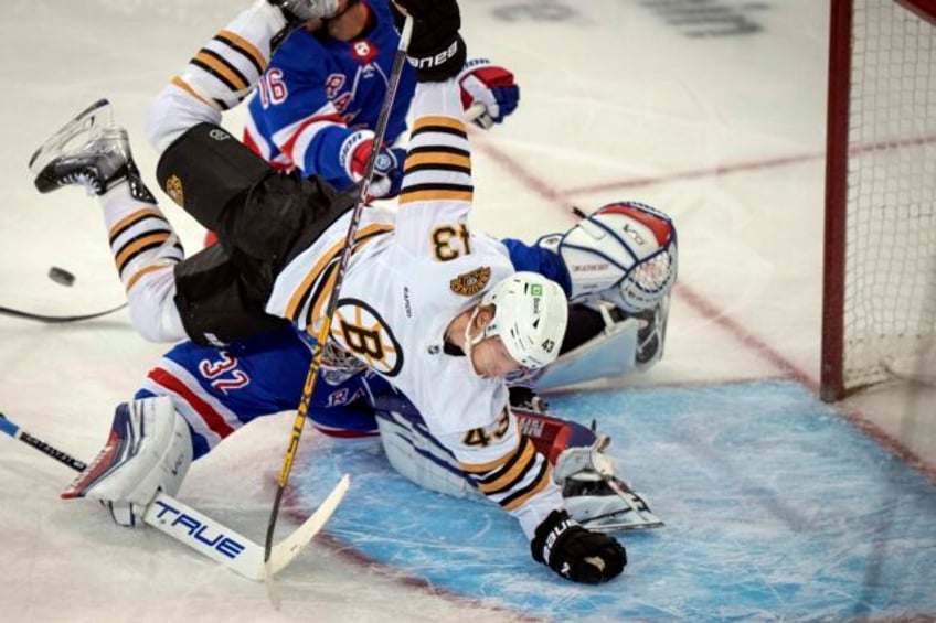 vesey puts new york ahead krieder scores 2 rangers beat bruins 7 4 in matchup of easts top teams