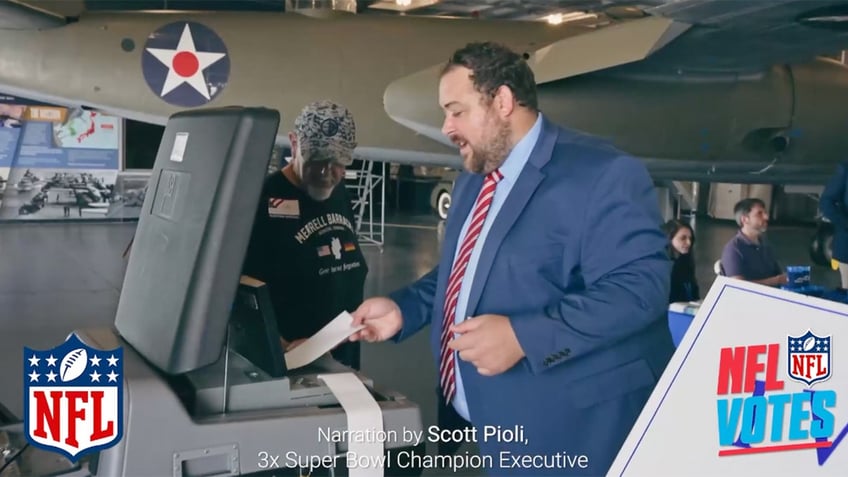 Veteran poll worker assists voter