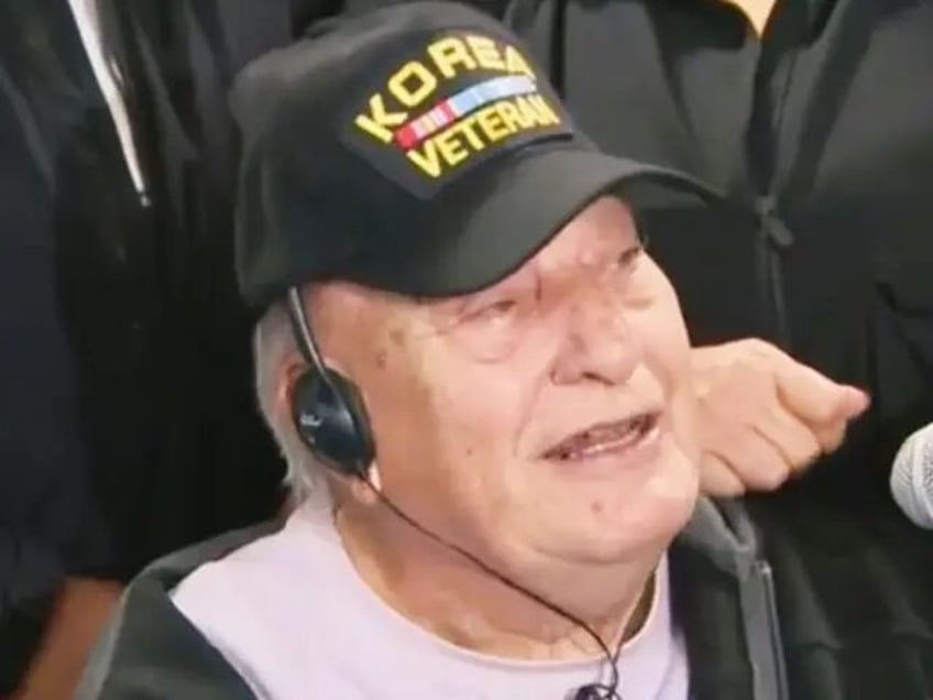 veteran blasts nyc officials for kicking him out of senior home to make room for migrants it isnt fair