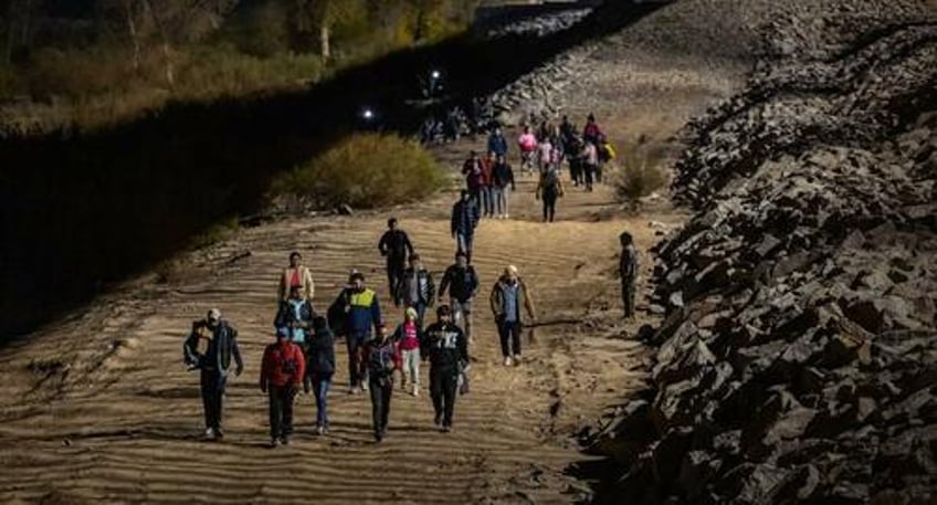 victor davis hanson our self induced catastrophe at the border 