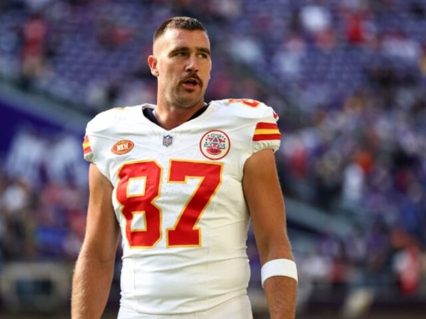 video broncos troll chiefs travis kelce by playing taylor swift music after upset win