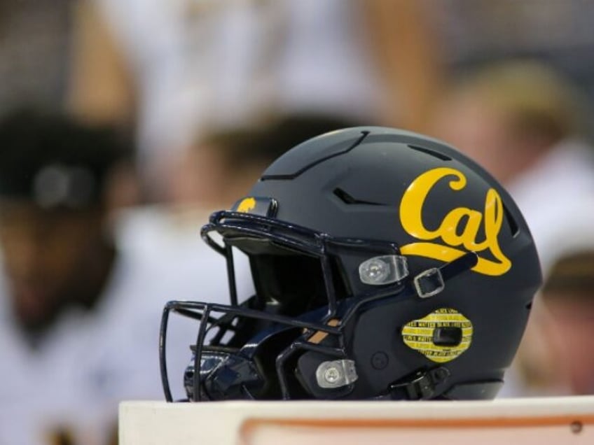 video cal usc game delayed by protests over professors stalking suspension