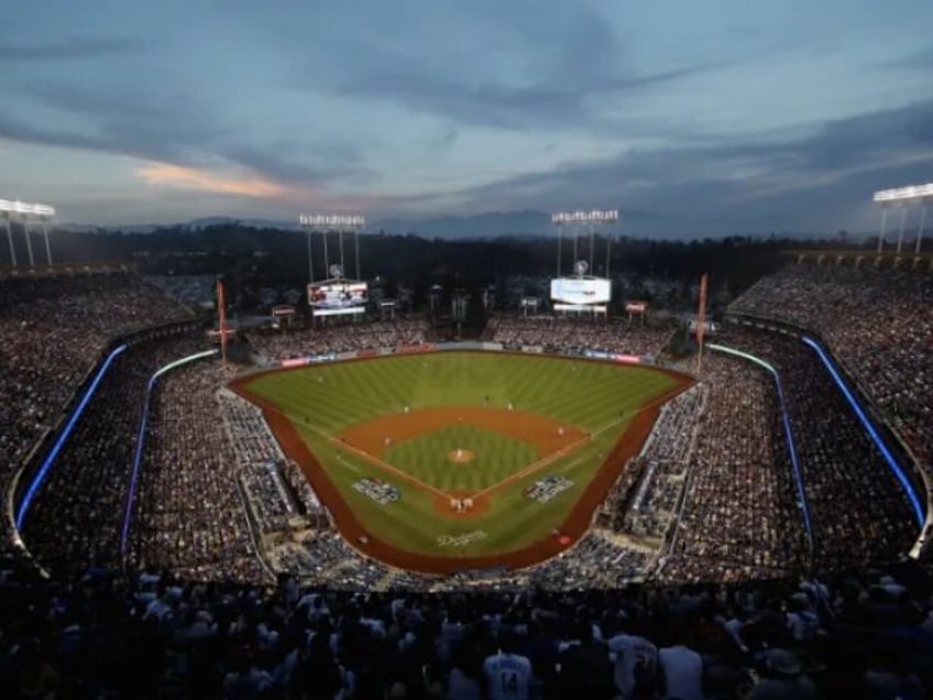 video dodgers stadium becomes an island after storm floods los angeles