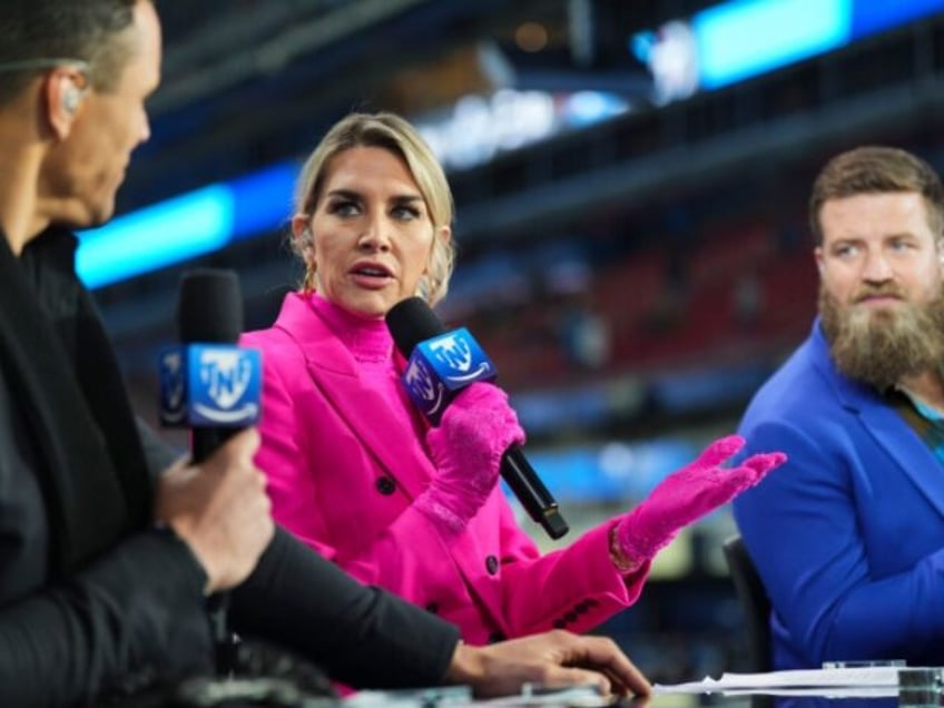 video gwinn fox sports charissa thompson reveals she sometimes makes up sideline reports during games