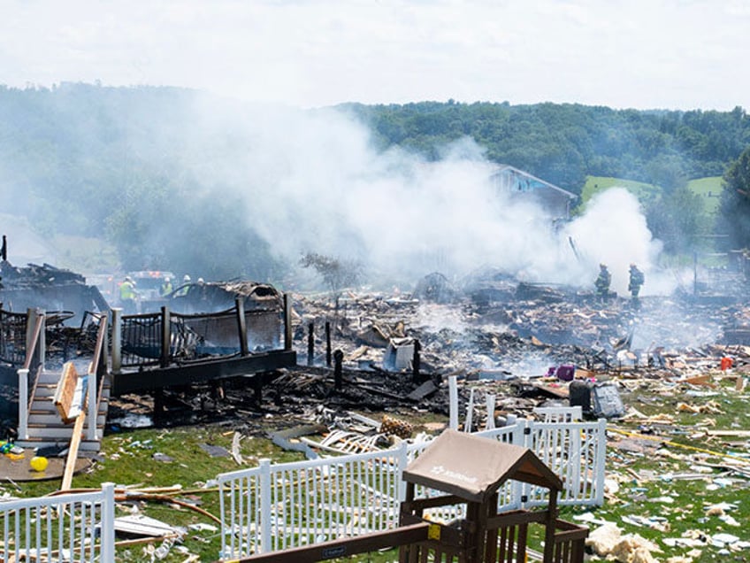 video looks like a war zone four die in pennsylvania house explosion