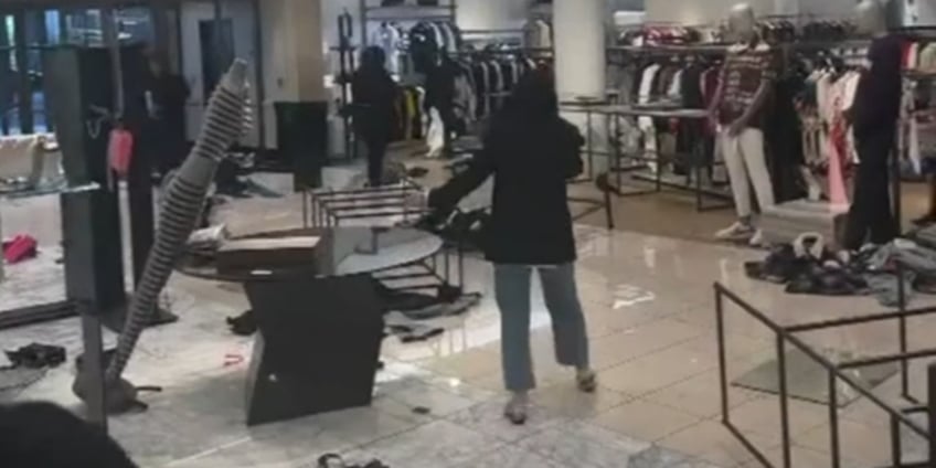 video shows aftermath of california nordstrom ransacking by huge flash mob