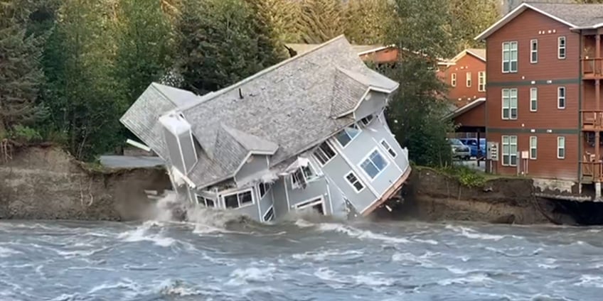 video shows house in juneau alaska collapsing into flooded mendenhall river