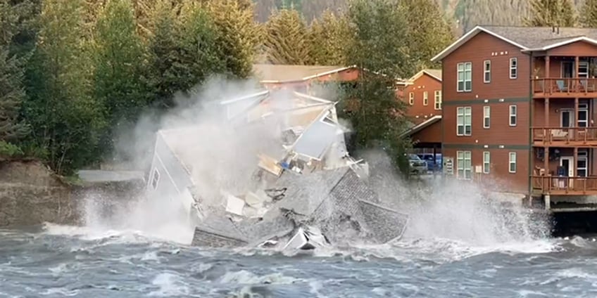 video shows house in juneau alaska collapsing into flooded mendenhall river