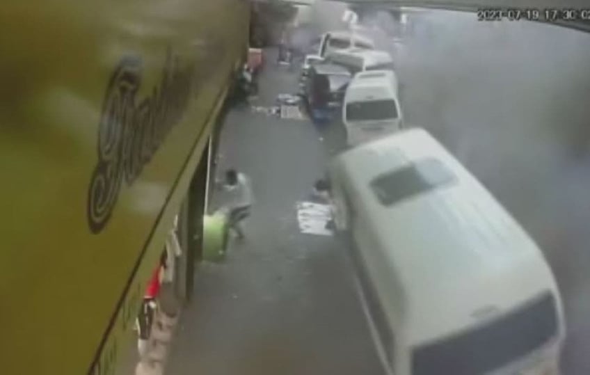 video shows moment suspected gas explosion rocks major city during rush hour killing 1