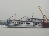 Vietnam tour boat survivor describes his escape