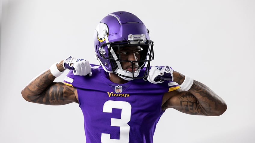 vikings first round pick jordan addison truly sorry for driving incident he allegedly hit 140 mph